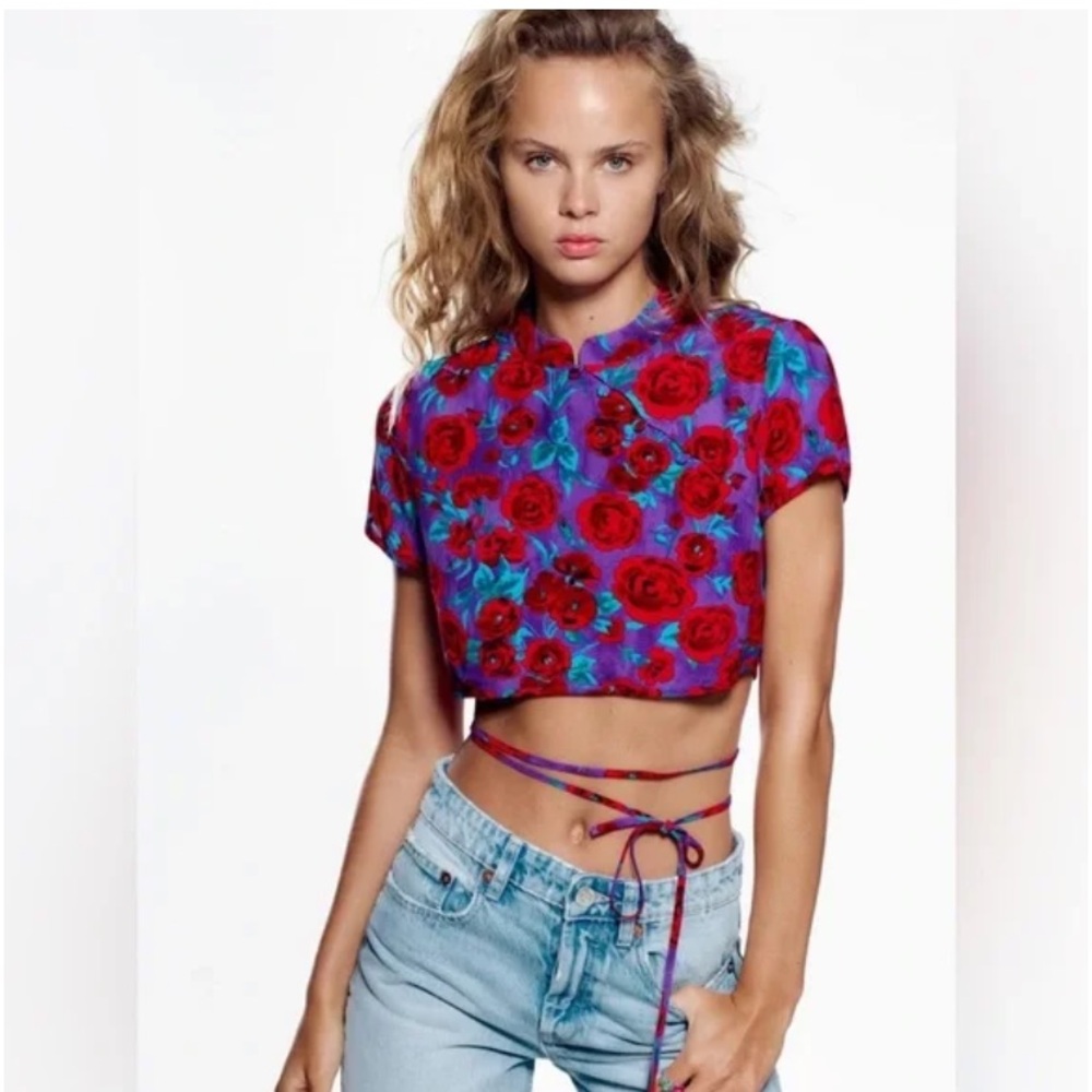 Zara round neck floral rose crop top short sleeve L